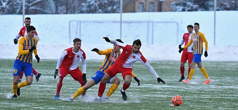 Fotbalisté karlovarské Slavie si drze vyšlápli na omlazený tým ligové Opavy, který porazili v poměru 3:0.