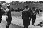 Fotografie ze slavnosti na stadionu v Opavě 1. května 1939.