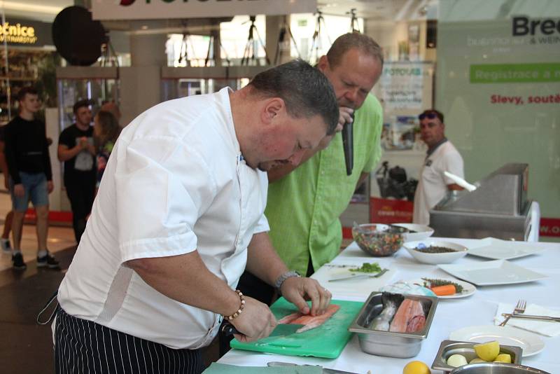 Babí gastro festival v Obchodním centru Breda & Weinstein v Opavě.