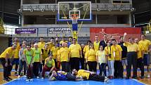 Basketbalový biatlon i regulérní zápas. Opavští basketbalisté si zahráli s Radostí.