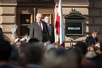 V listopadu 2014 byl Miloš Zeman v Moravskoslezském kraji znovu. Podíval se na Opavské náměstí a na radnici.