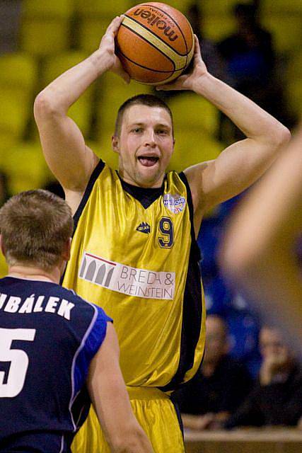 BK Breda & Weinstein Opava - BC Kolín 92:78