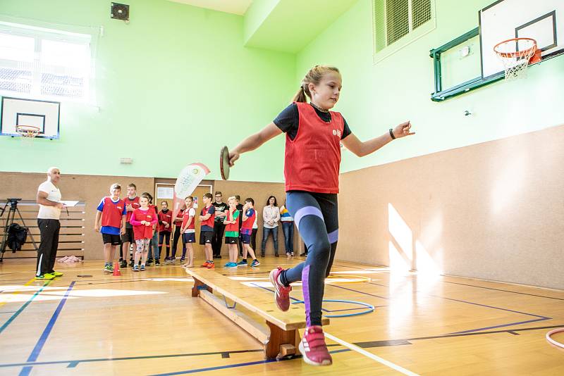 Olympijský trénink s Šárkou Kašpárkovou a Petrem Korbelem na ZŠ Háj ve Slezsku.