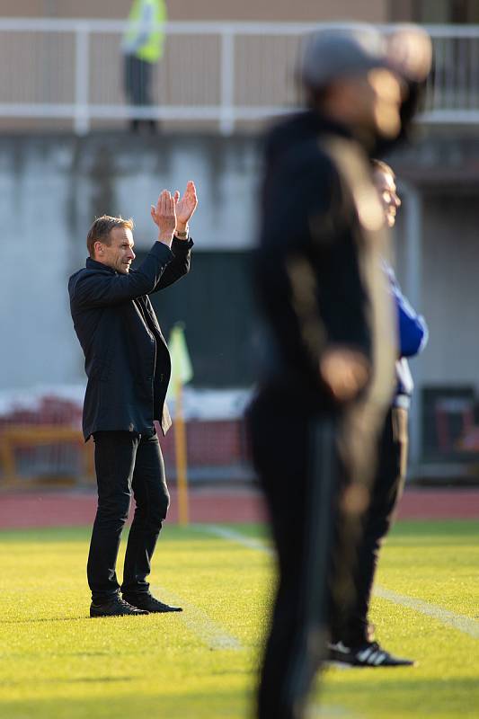 Praha - Zápas 12. kola fotbalové FORTUNA:LIGY mezi FK Dukla Praha a SFC Opava 21. října 2018. Trenér SFC Opava Ivan Kopecký.