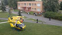 Zásah vrtulníku po pádu mladé ženy z okna v Opavě-Kateřinkách