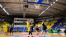 Zápas 3. kola basketbalové Kooperativa NBL mezi BK Opava a Sluneta Ústí nad Labem.