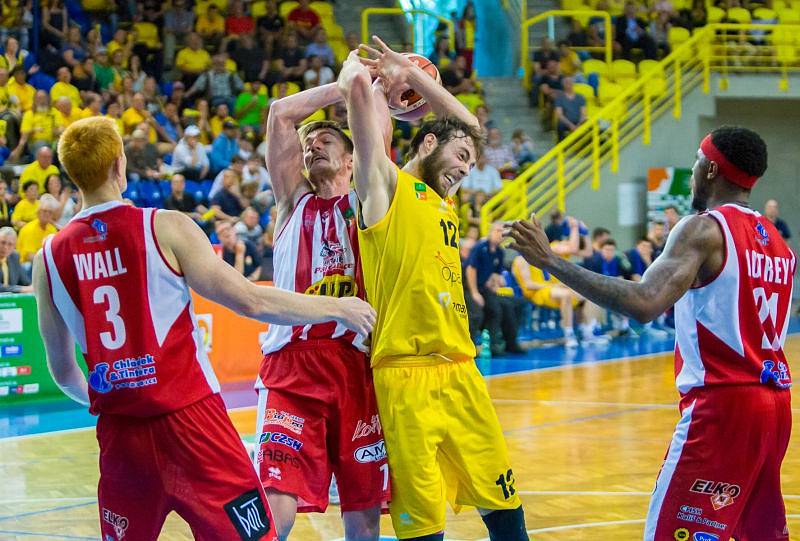 BK Opava – BK JIP Pardubice 67:88