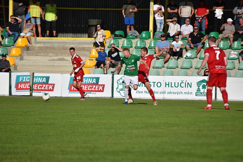 Fotbalisté Hučína porazili Velké Meziříčí. Foto. Štěpánka Czyžová