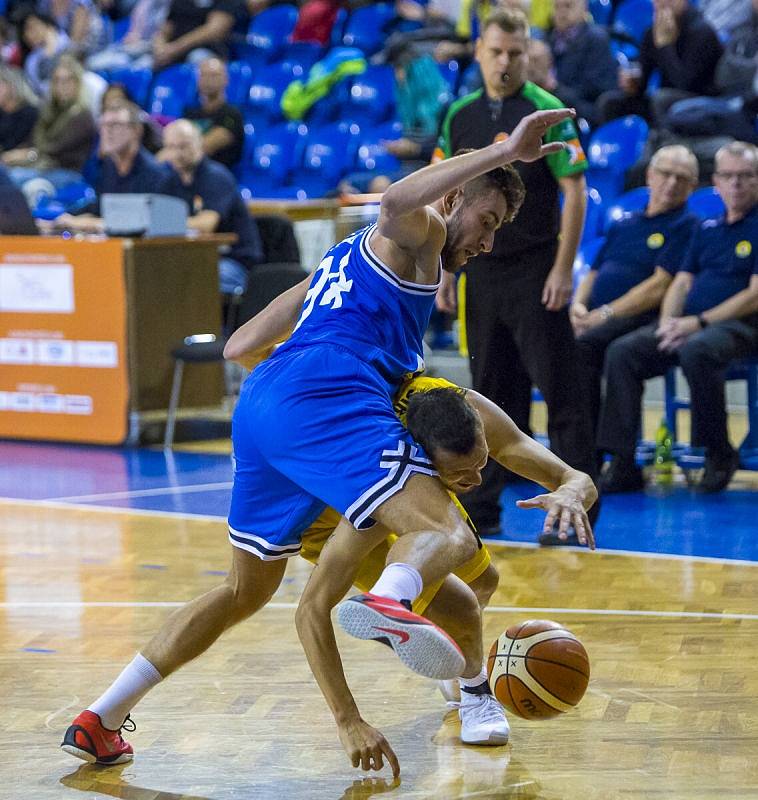 BK Opava – USK Praha 72:71