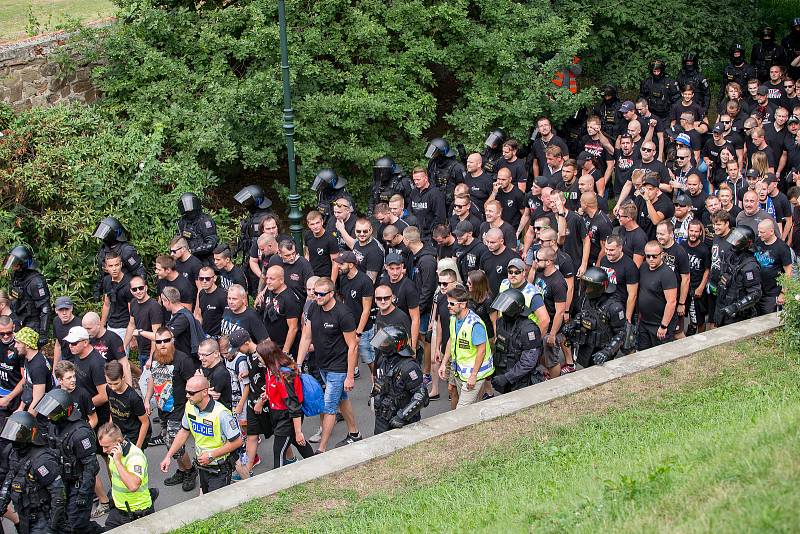 Pochod fanoušků Baníku Opavou, pátek 2. srpna 2019.