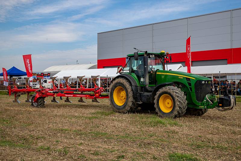 Polní den OPaLL - AGRI, Dolní Životice, září 2022.