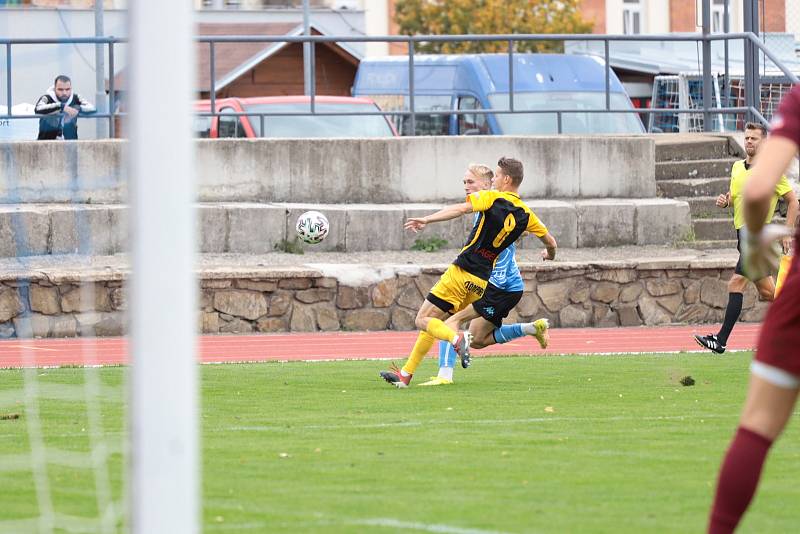 Fotbalisté 1. Znojmo prohráli v 9. kole MSFL na domácím hřišti s Hlučínem 1:5.