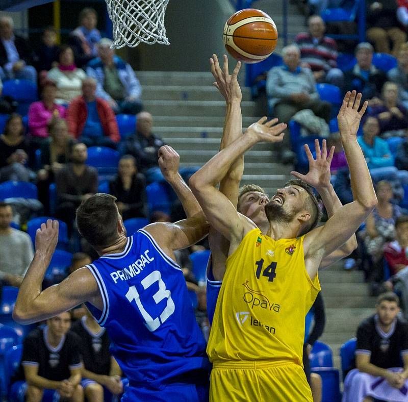 BK Opava – USK Praha 72:71