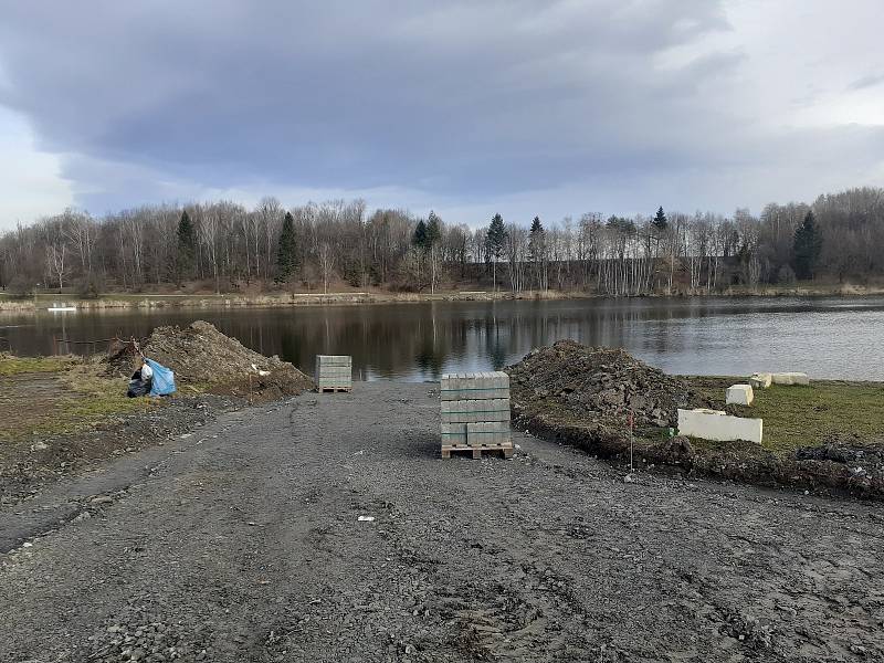 Revitalizace Stříbrného jezera. 10. března 2023, Opava.