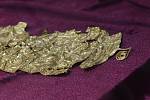 A piece of jewelry from the Bronze Age, a golden diadem, was found in a field in the Opava region.  It was presented to the media for the first time at the castle in Bruntál on October 5, 2022.