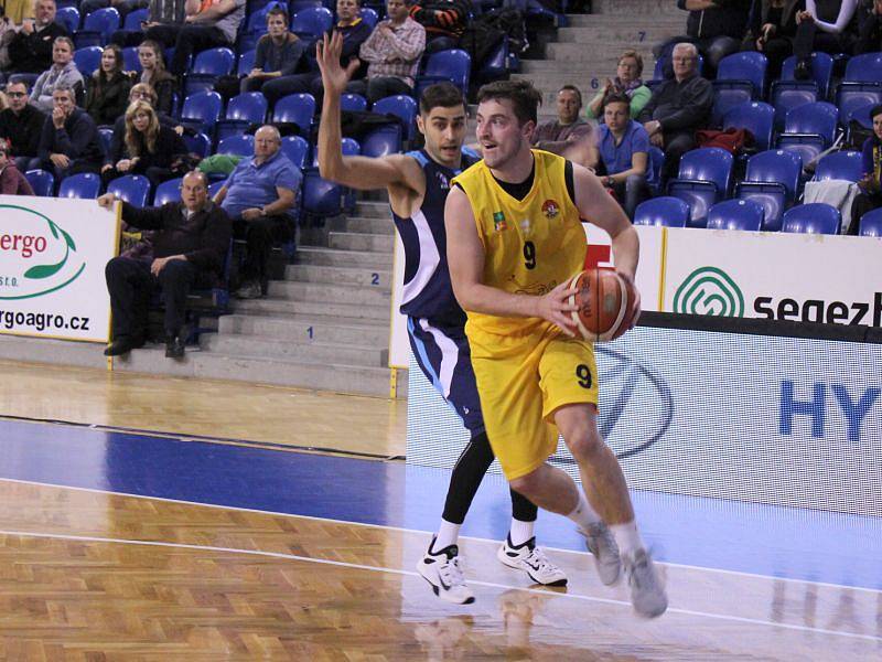 BK Opava – BC Geosan Kolín 81:89