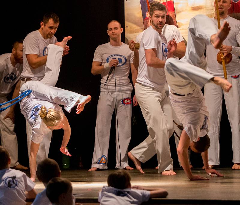 Ukázka bojového umění Capoeira,páskování nových a stávajících členů.Kulturní dům na Rybníčku Opava