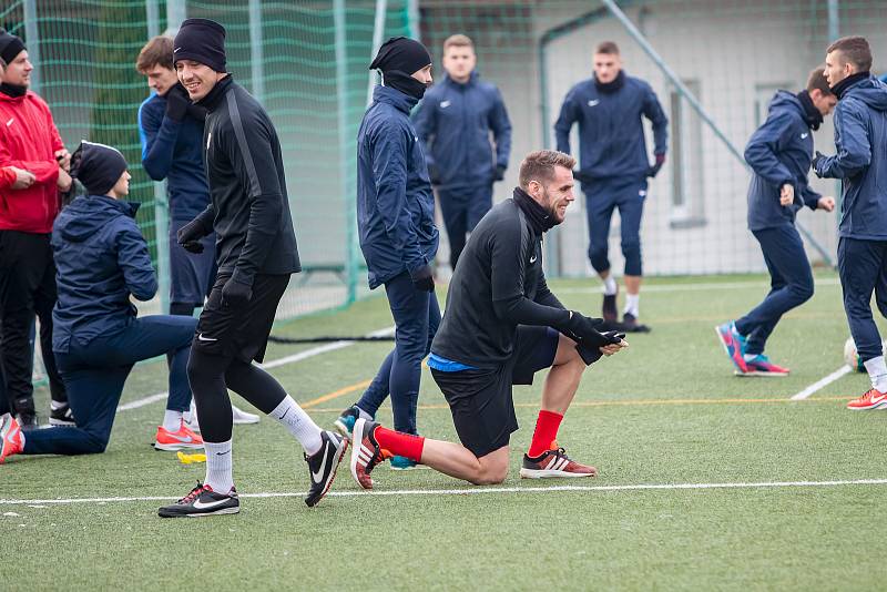 Fotbalistům Slezského FC Opava začala zimní příprava. Svůj tábor rozbili v areálu S-sport ve Vésce nedaleko Olomouce.