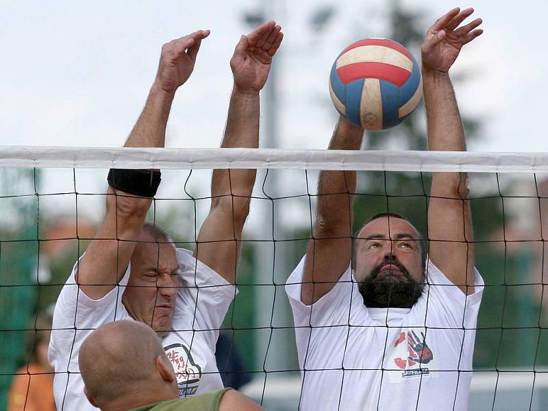 Populární antukový volejbalový turnaj Kylešovská žába má za sebou čtyřiadvacátý ročník.