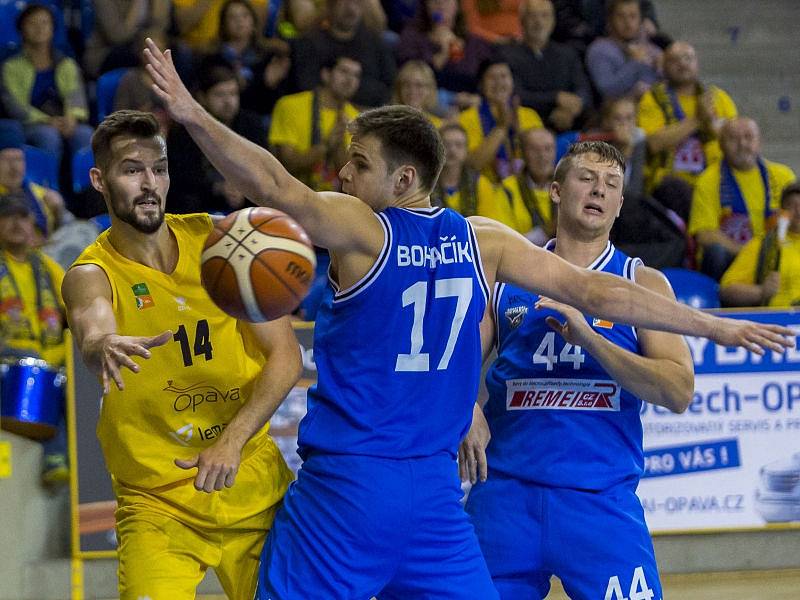 BK Opava – USK Praha 72:71