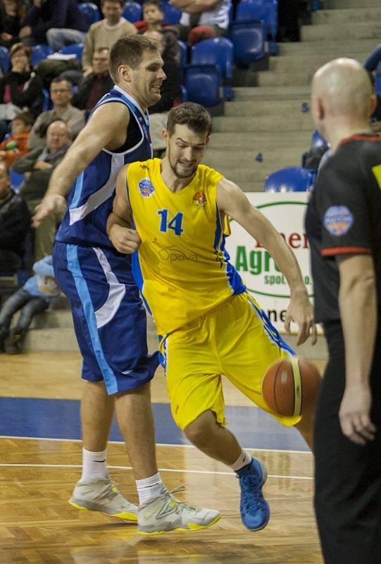 BK Opava - Farfallino Kolín 67:69