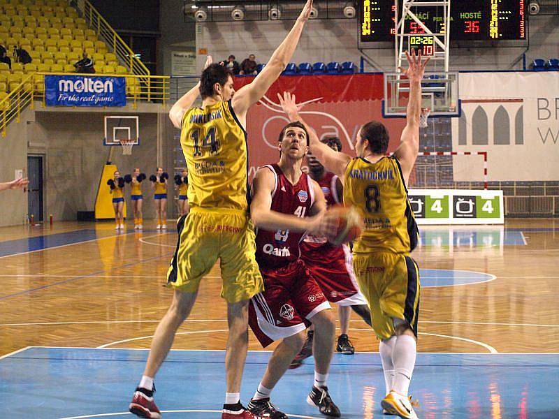 BK Breda & Weinstein Opava - Basketbal QANTO Svitavy 82:64