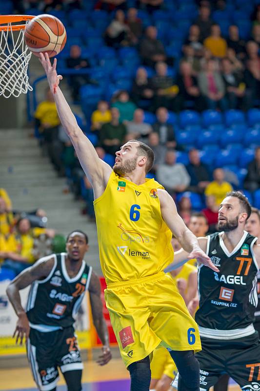 BK Opava - ČEZ Basketball Nymburk 89:90