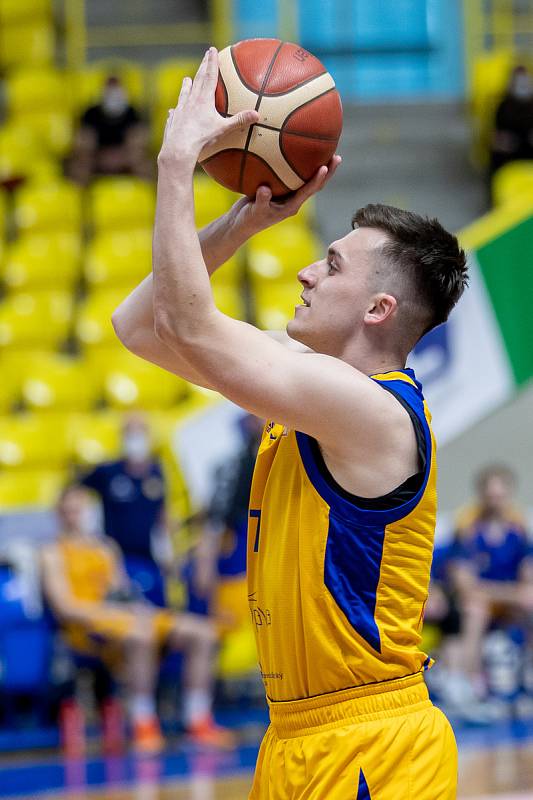 BK Opava-BC Geosan Kolín 86:60