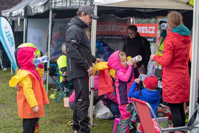 Akademické MČR v inline ½ maratonu. Závody na kolečkových bruslích pro širokou veřejnost.