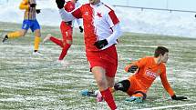 Fotbalisté karlovarské Slavie si drze vyšlápli na omlazený tým ligové Opavy, který porazili v poměru 3:0.