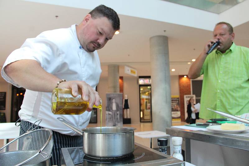 Babí gastro festival v Obchodním centru Breda & Weinstein v Opavě.