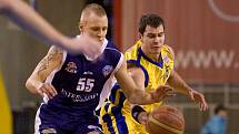 BK Breda & Weinstein Opava - BK Loko Interconex Plzeň 80:68