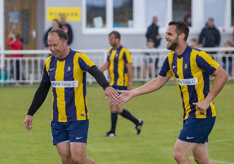 TJ Slavia Malé Hoštice slaví 95 let fotbalu v obci.TJ SLAVIA MALÉ HOŠTICE - SFC OPAVA 4:4