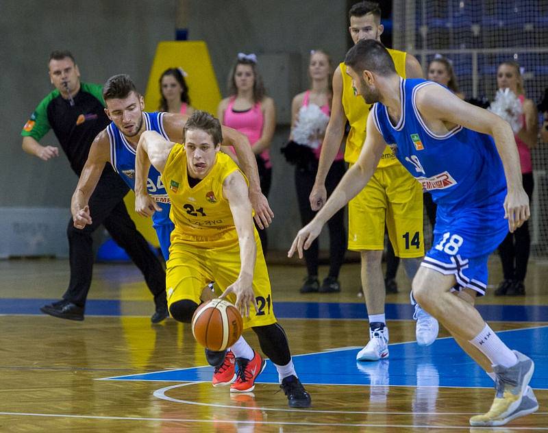 BK Opava – USK Praha 72:71