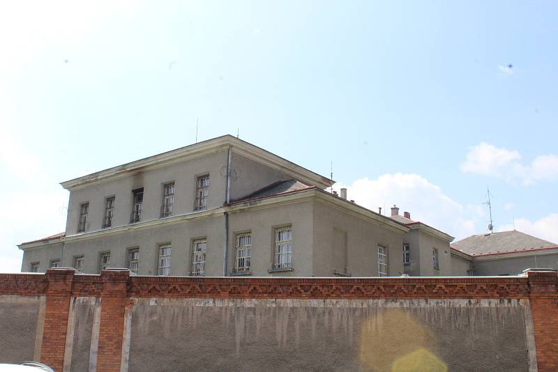 Brány opavské věznice v Olomoucké ulici.