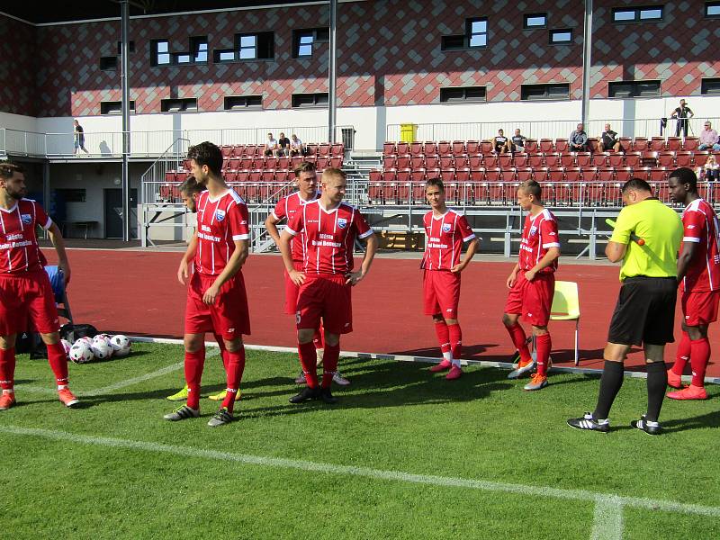 Fotbalisté Dolního Benešova mají první výhru v letošní sezoně. Vezou tři body z Jihlavy. Foto: Petr Krömer