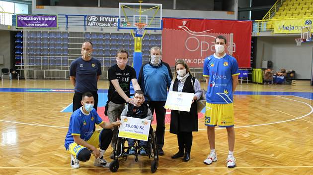 Basketbalisté Opavy pomáhali