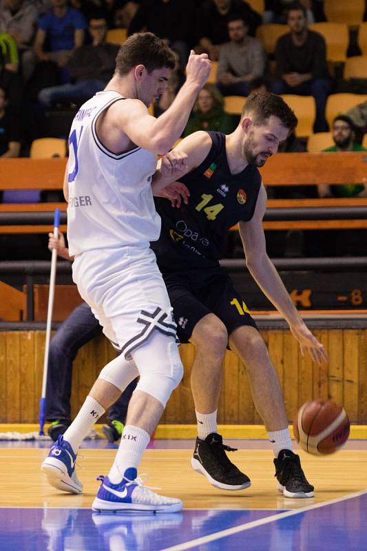 USK Praha – BK Opava 53:82 (16:18, 27:36, 43:62)