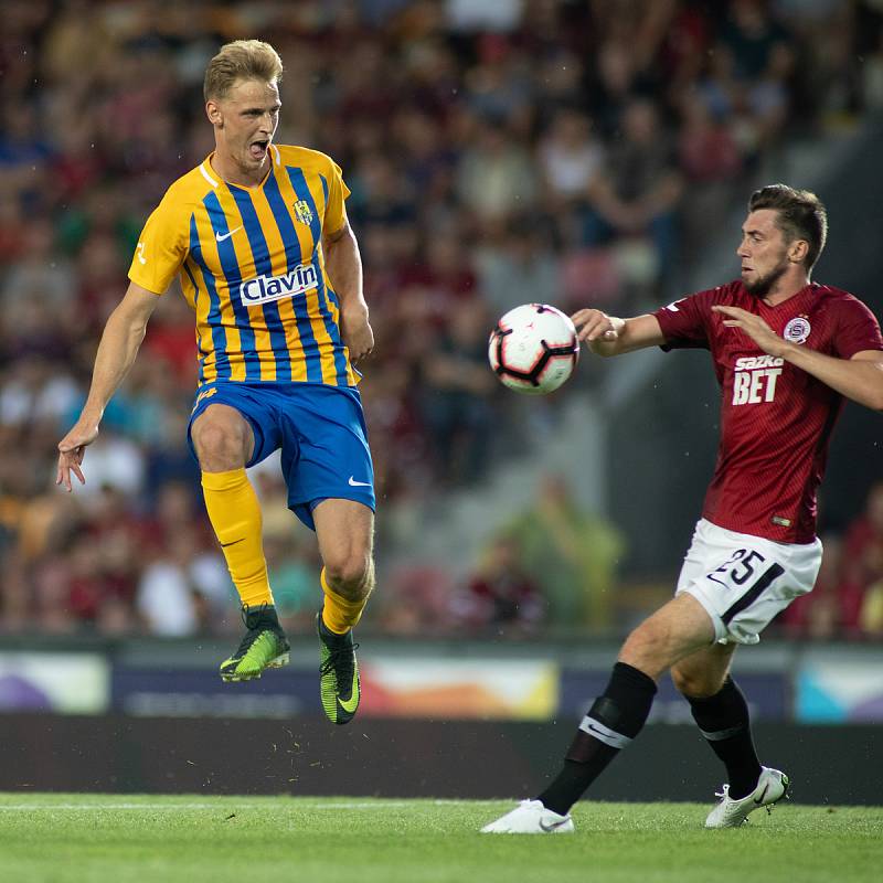 Zápas 1. kola FORTUNA:LIGY mezi AC Sparta Praha a SFC Opava 21. července 2018 v Generali areně v Praze. David Puškáč - o, Jiří Kulhánek - acs.