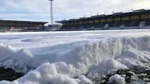 Sníh byl v Opavě proti fotbalu