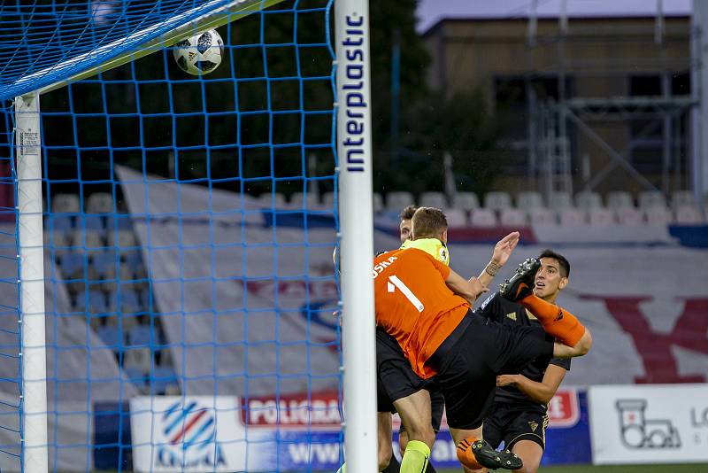 Přední celek polské Ekstraklasy Gornik Zabrze ve čtvrtečním přípravném duelu porazil na svém hlavním  stadionu nováčka FORTUNA:LIGY z Opavy 2:1.