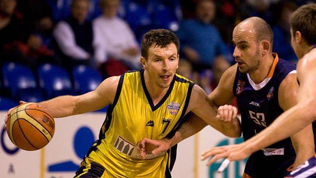 BK Breda & Weinstein Opava - BK Děčín 70:93