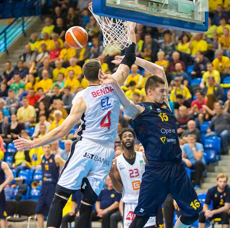 BK Opava – ČEZ Basketball Nymburk 66:79