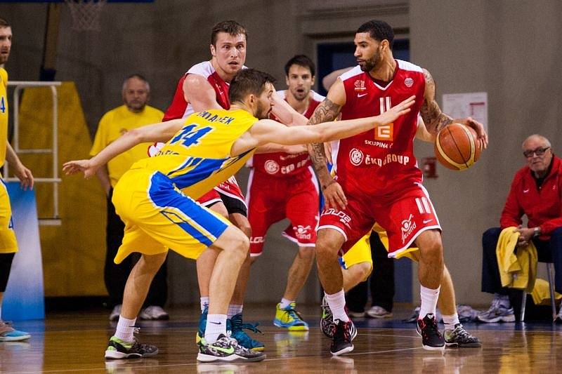 BK Opava - ČEZ Basketball Nymburk 76:84