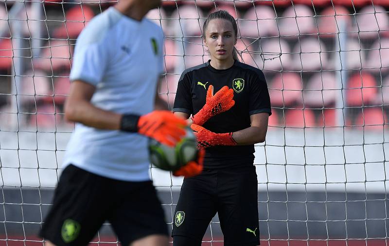 Barbora Votíková na srazu fotbalové reprezentace žen. Foto: FAČR