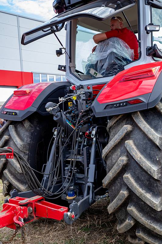 Polní den OPaLL - AGRI, Dolní Životice, září 2022.