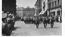 Fotografie ze slavnosti na stadionu v Opavě 1. května 1939.