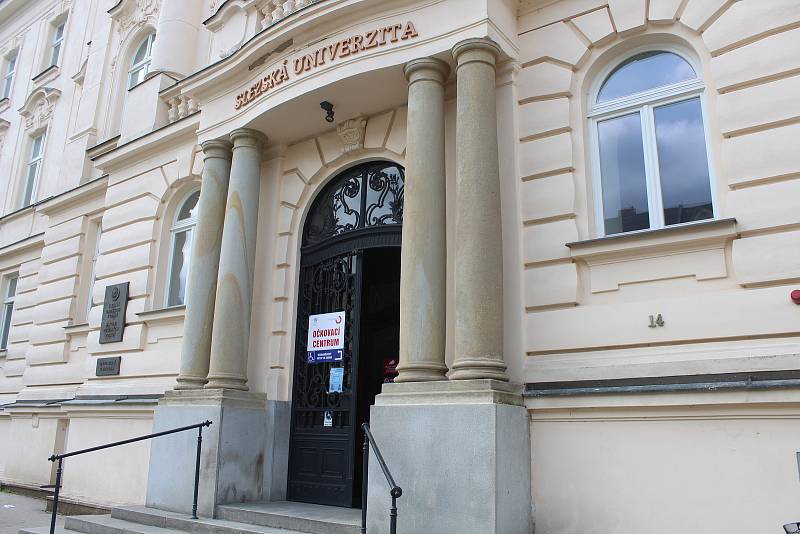 Očkovací centrum na opavské Slezské univerzitě.