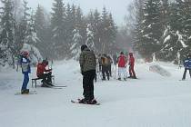 Ski areál v Karlově na Malé Morávce v současné době navštěvují příznivci lyžování a snowboardingu. Sněhové podmínky pro lyžaře jsou dobré, sjezdovky jsou pravidelně upravovány a v případě potřeby zasněžovány.