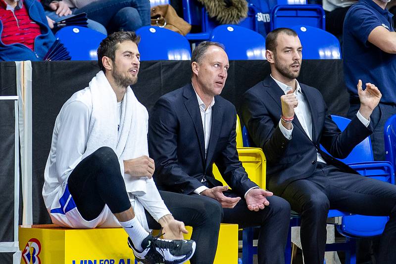 Petr Czudek (uprostřed) končí jako asistent u národního týmu.